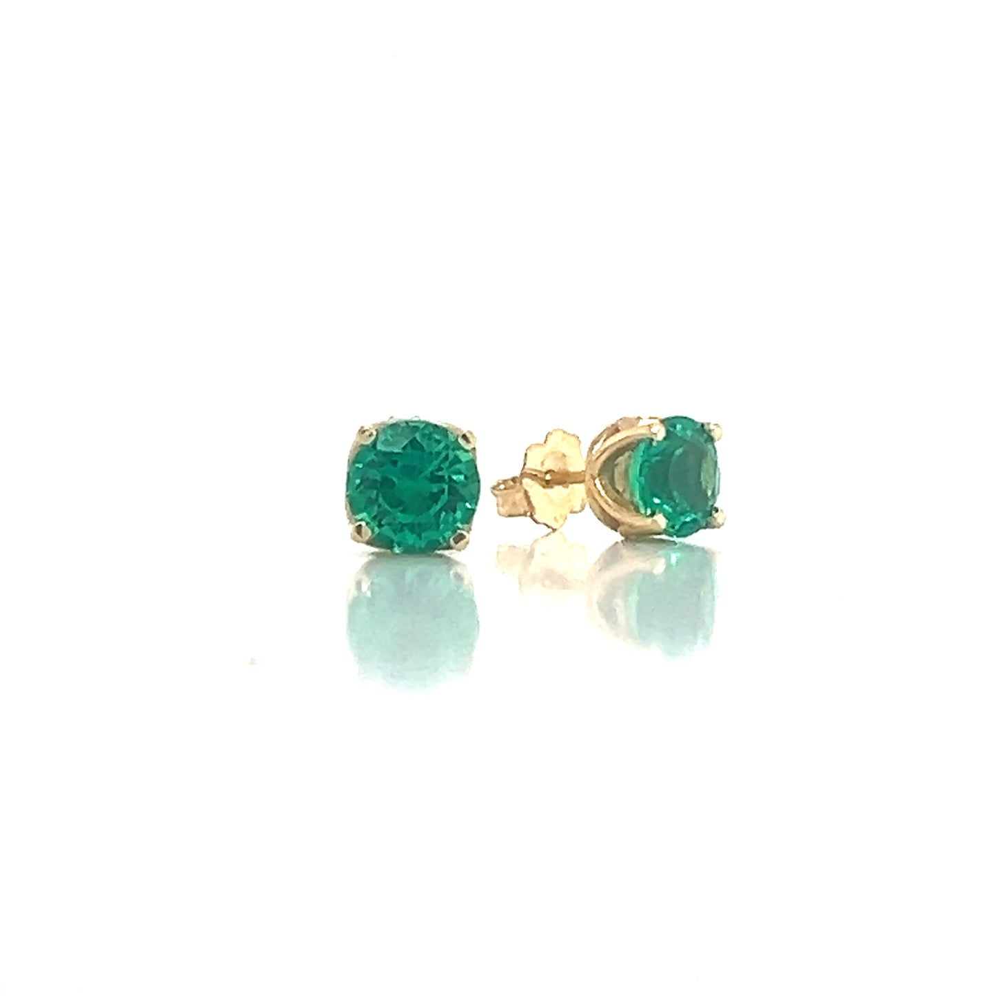 14K Recrys Emerald Round in Fancy Gold Earring Mountings