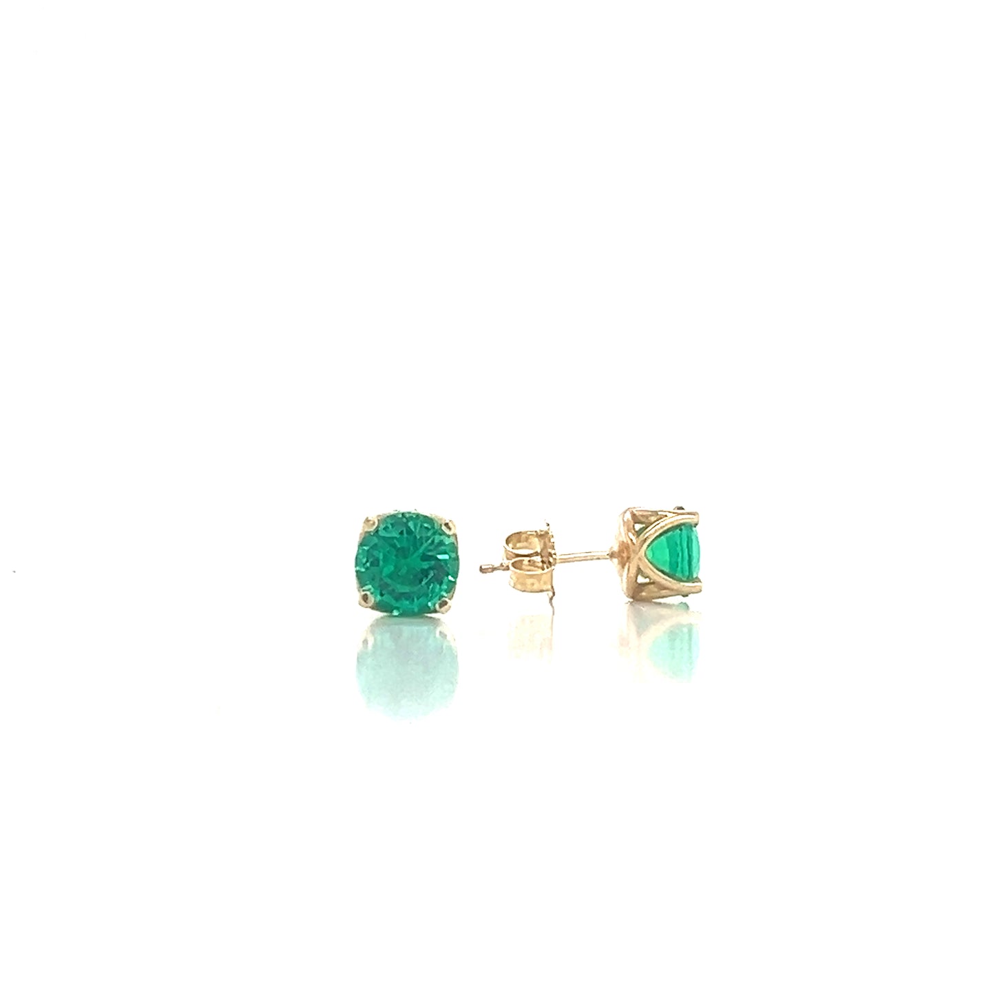 14K Recrys Emerald Round in Fancy Gold Earring Mountings