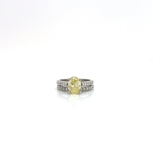 14KW 2.75cttw Lab-Grown Diamond Oval Cut Ring - 2.00ct Center Fancy Yellow IGI Certified